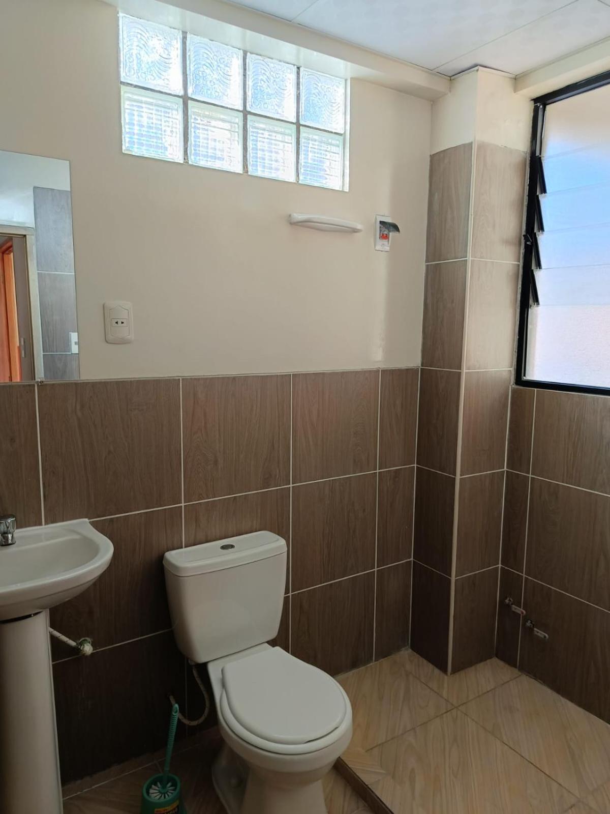 Jhonyximena Apartment Copacabana  Luaran gambar